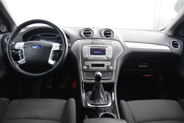 Ford Mondeo Wagon 2.0-16V Limited Navi Ecc Cruise Pdc Trekhaak