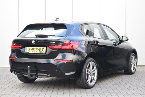 BMW 1-serie 116i Navi/Carplay Led/Pack Ecc Cruise Pdc Trekhaak/afneembaar