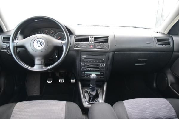 Volkswagen Golf 1.6-16V Ecc Cruise Audio/origineel Trekhaak 95dkm!