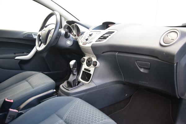 Ford Fiesta 1.25 Titanium Ecc Cruise Techno-Line X-Pack Pdc
