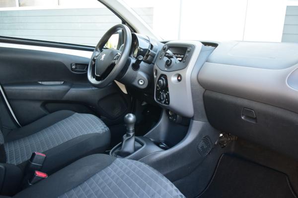 Peugeot 108 1.0 e-VTi Active Airco Audio/DAB/Bluetooth