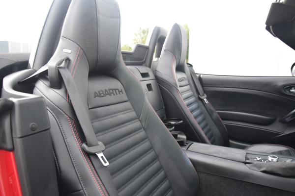 Fiat 124 Spider 1.4 MultiAir Turbo Abarth Leer/Verwarmd Led Pdc Sportuitlaat/Abarth