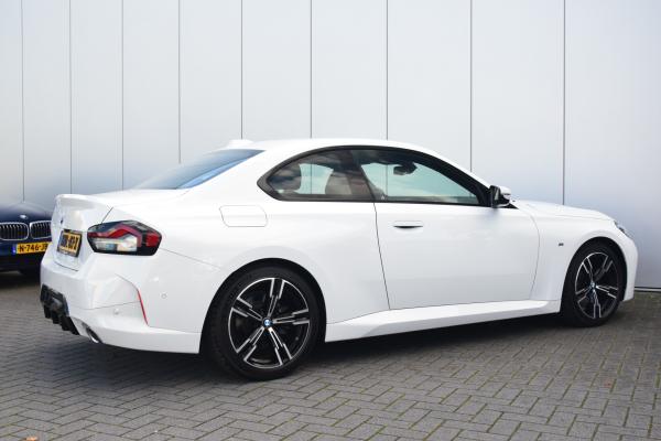 BMW 2 Serie Coupé 220i M-Sportpakket Navi/Camera/Carplay Stoelverwarming